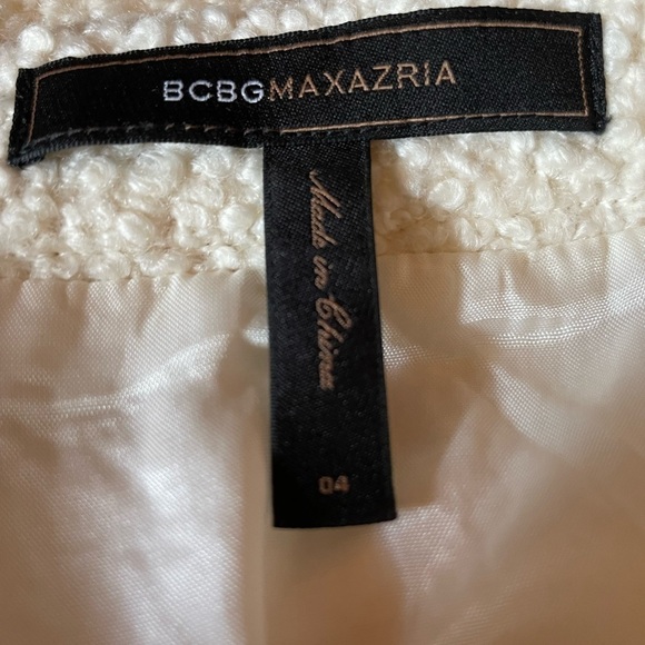 BCBG Max Azria stunning suit. Classic design.. will never go out of style - Picture 7 of 12